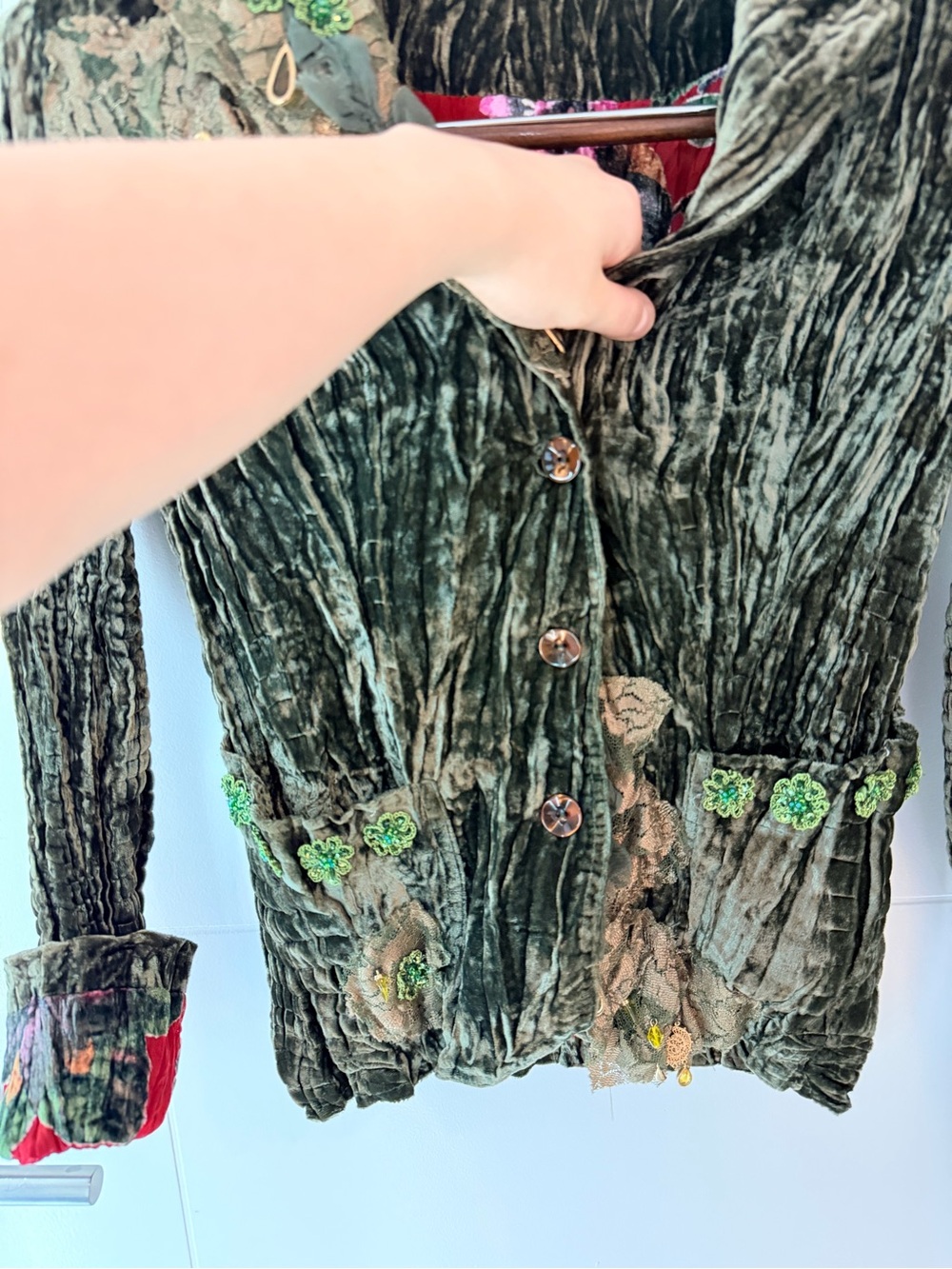 Alberto Makali Olive Green Crinkle Crushed Velvet Embroidery Embellished Blazer - Picture 7 of 16
